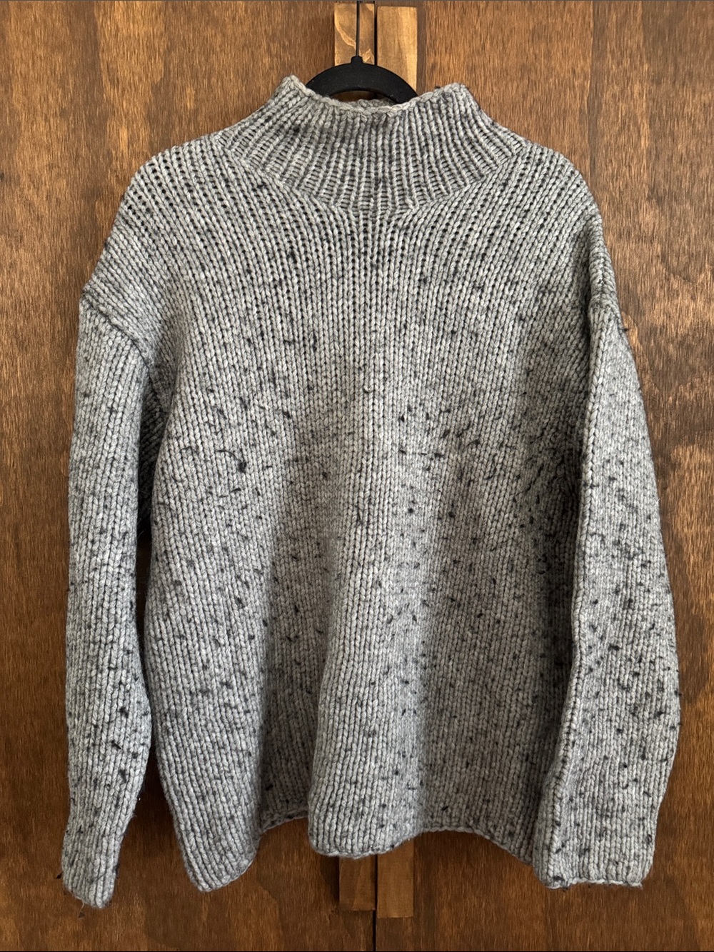 Aritzia Babaton Gray Chunky Ribbed Knit Sweater